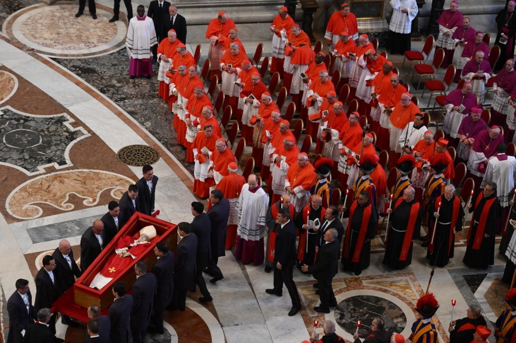 Milei, Lula, Guterres, Trump: Veja quais líderes estarão presente no funeral do