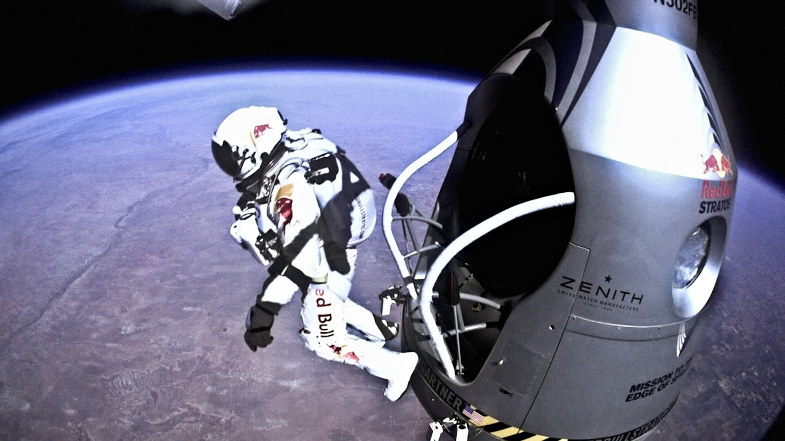 Felix Baumgartner, esportista radical famoso por salto na estratosfera, morre em acidente de parapente na Itália