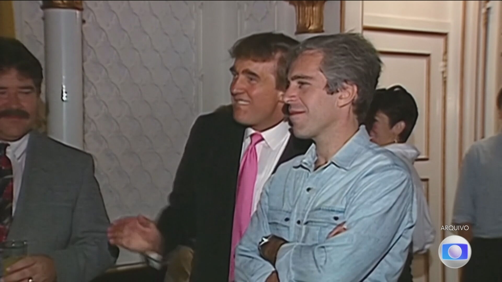 Ex-advogado de Jeffrey Epstein pede que Departamento de Justiça americano libere arquivos adicionais  de investigação sobre tráfico sexual
