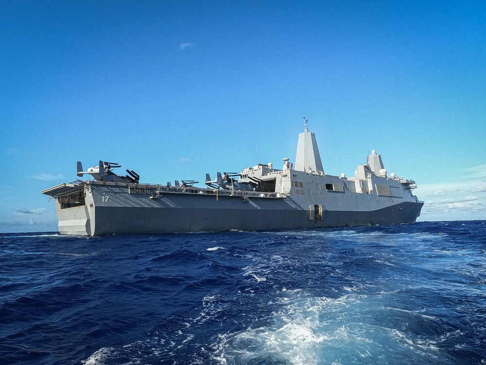 Navios de guerra dos EUA chegam ao sul do Caribe; Venezuela fala em ‘campanha terrorista’