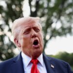 Trump diz que negociação sobre o TikTok depende da China e ataca presidente do Fed
