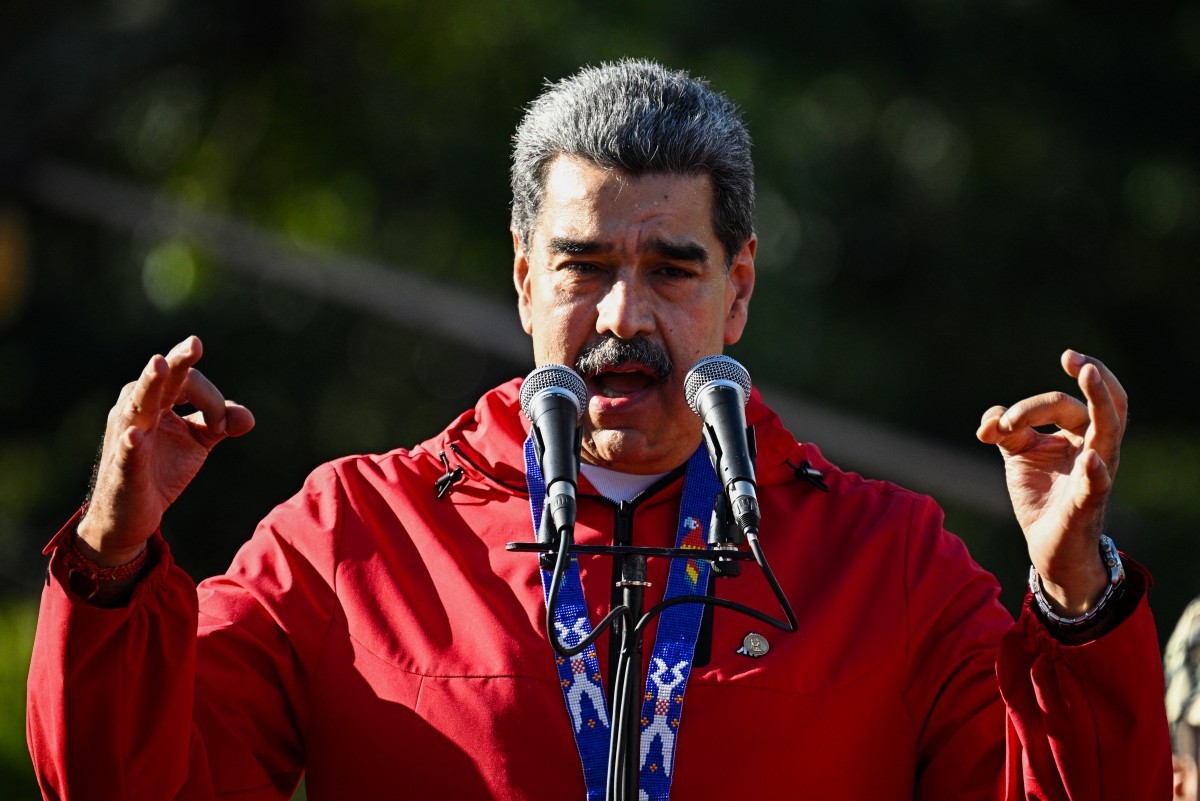 Maduro critica ‘golpes de Estado da CIA’ após Trump autorizar operações secretas na Venezuela