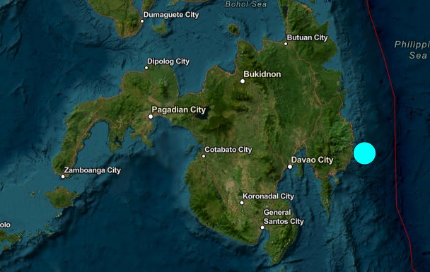 Terremoto de magnitude 7,6 atinge as Filipinas; tremor causa ameaça de tsunami