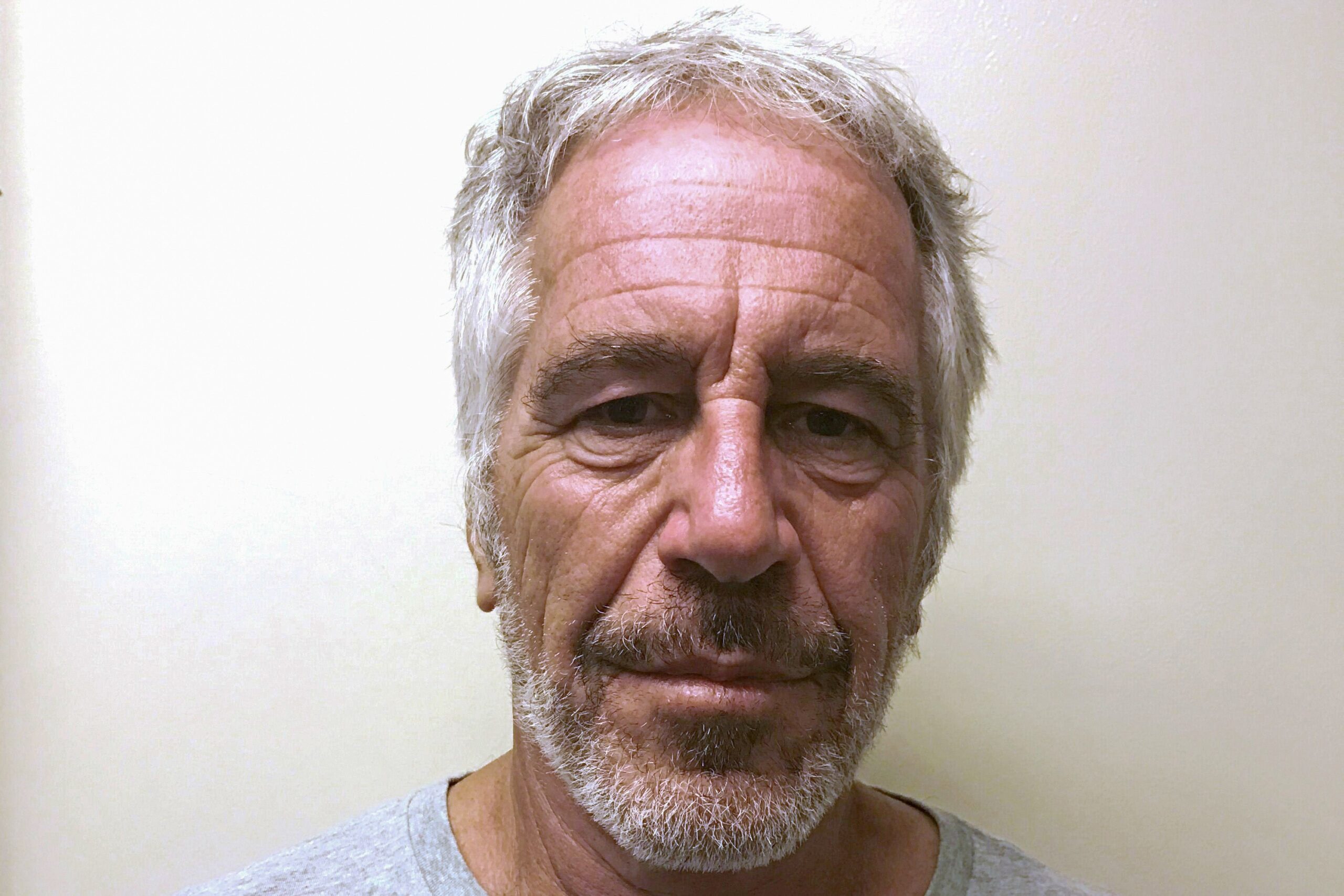 Em carta a agressor sexual, Epstein disse que Trump ‘compartilha nosso amor por garotas jovens’, diz jornal