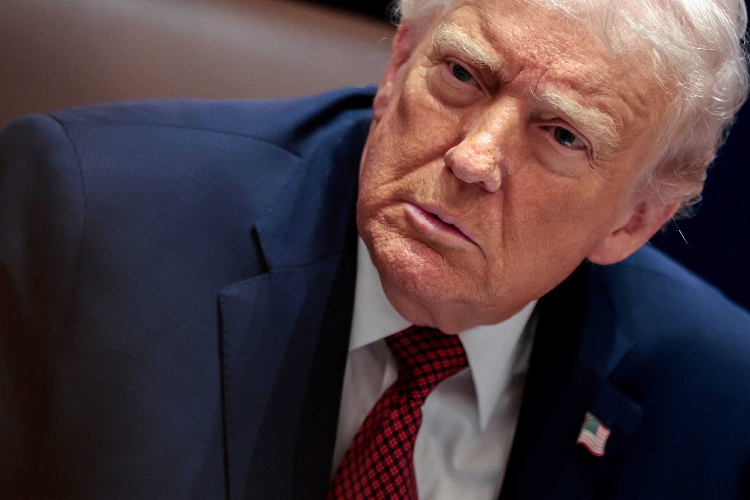 Trump ataca repórteres mulheres chamando-as de ‘irritante’ e ‘despreparada’ em entrevista na Casa Branca