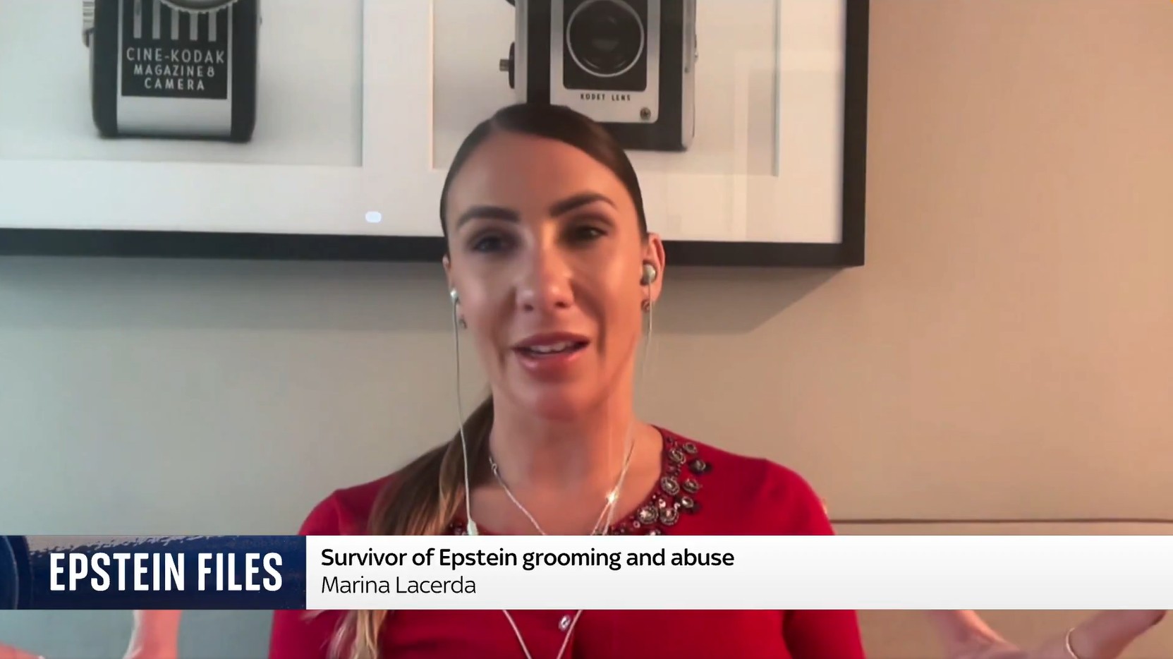 Brasileira abusada por Epstein critica censura em fotos e documentos dos arquivos liberados pelo governo Trump: ‘Tapa na cara’