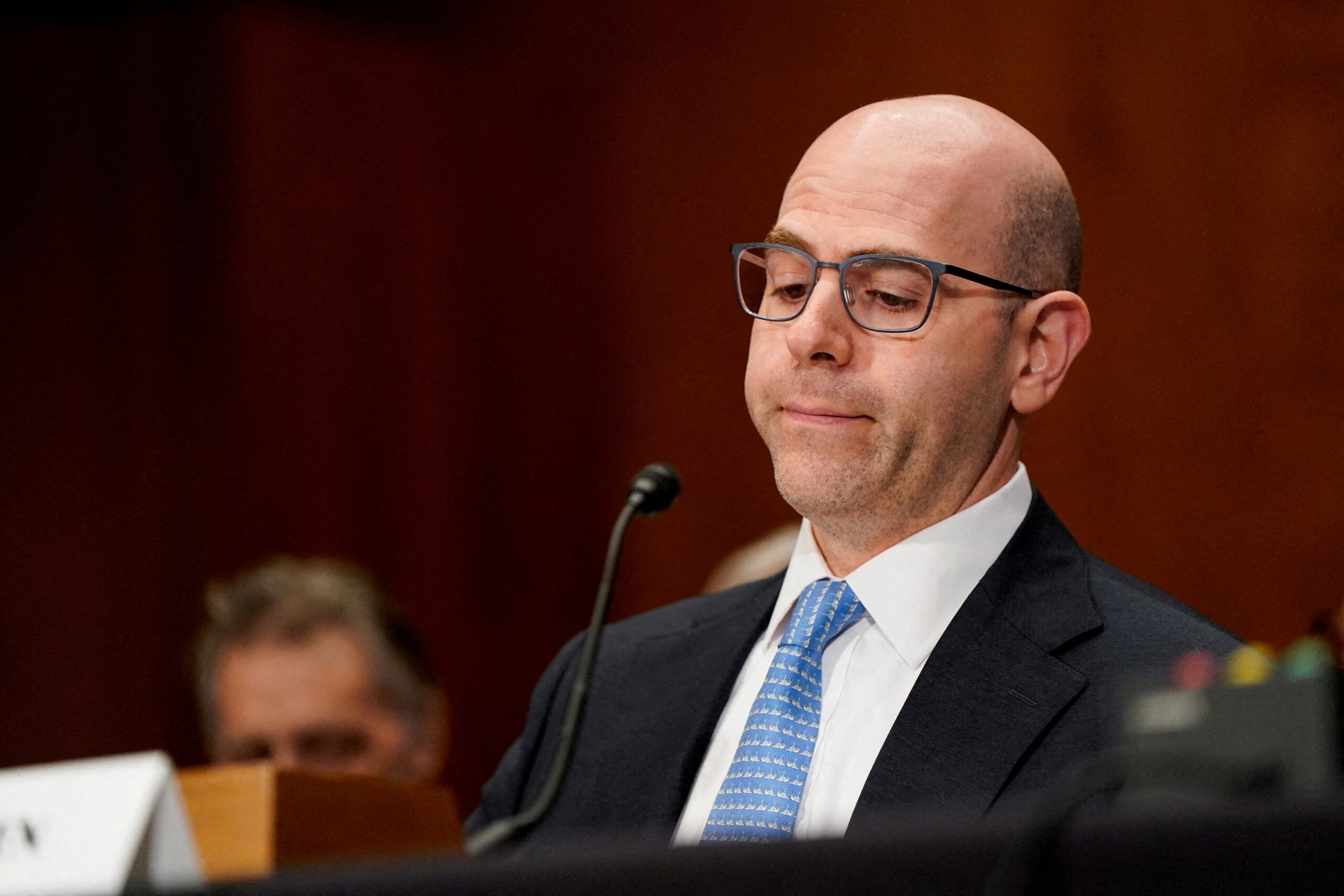 Diretor do Fed, Stephen Miran renuncia a cargo de conselheiro na Casa Branca, diz agência