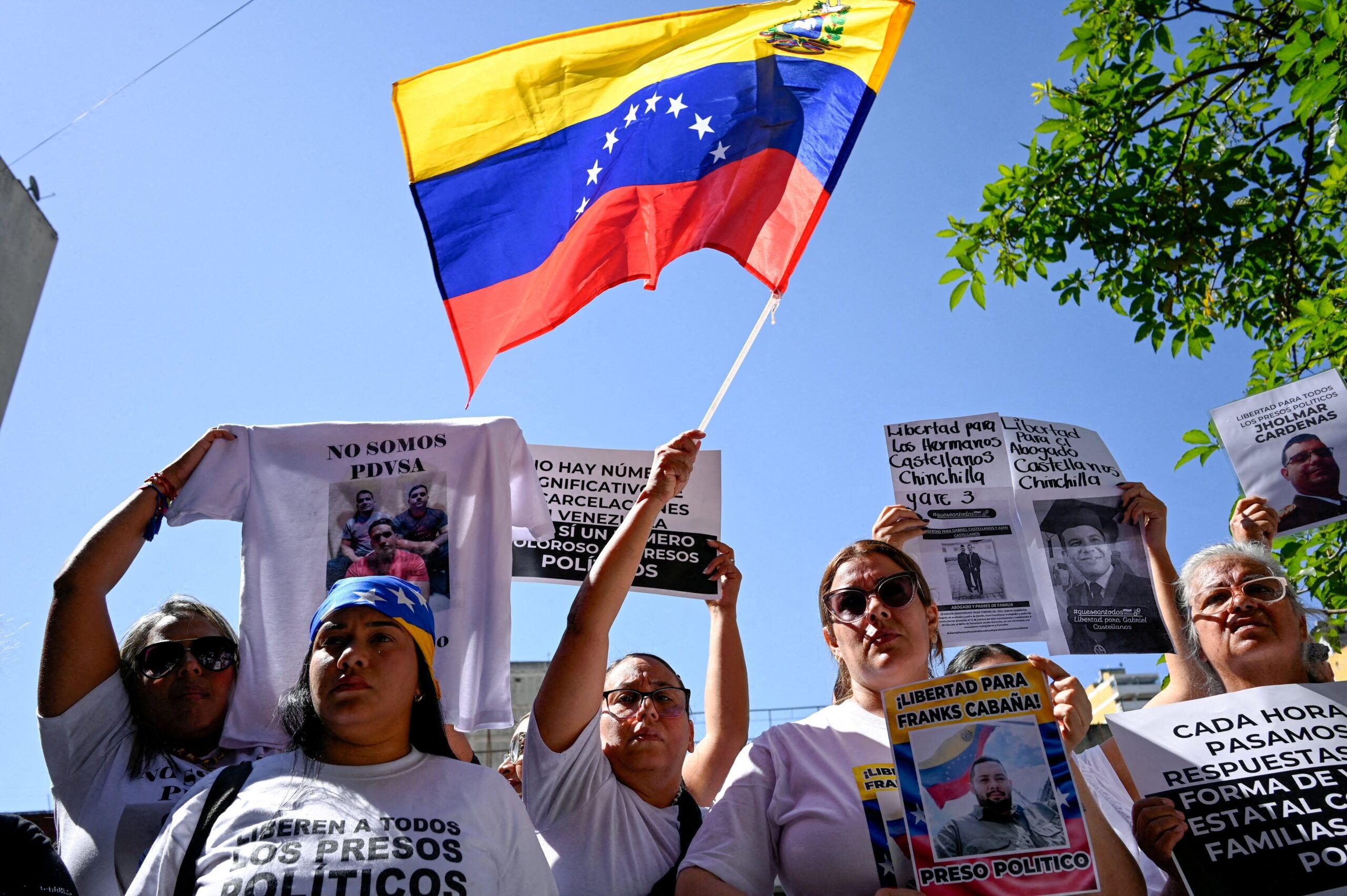 Venezuela aprova lei de anistia para presos por protestos políticos