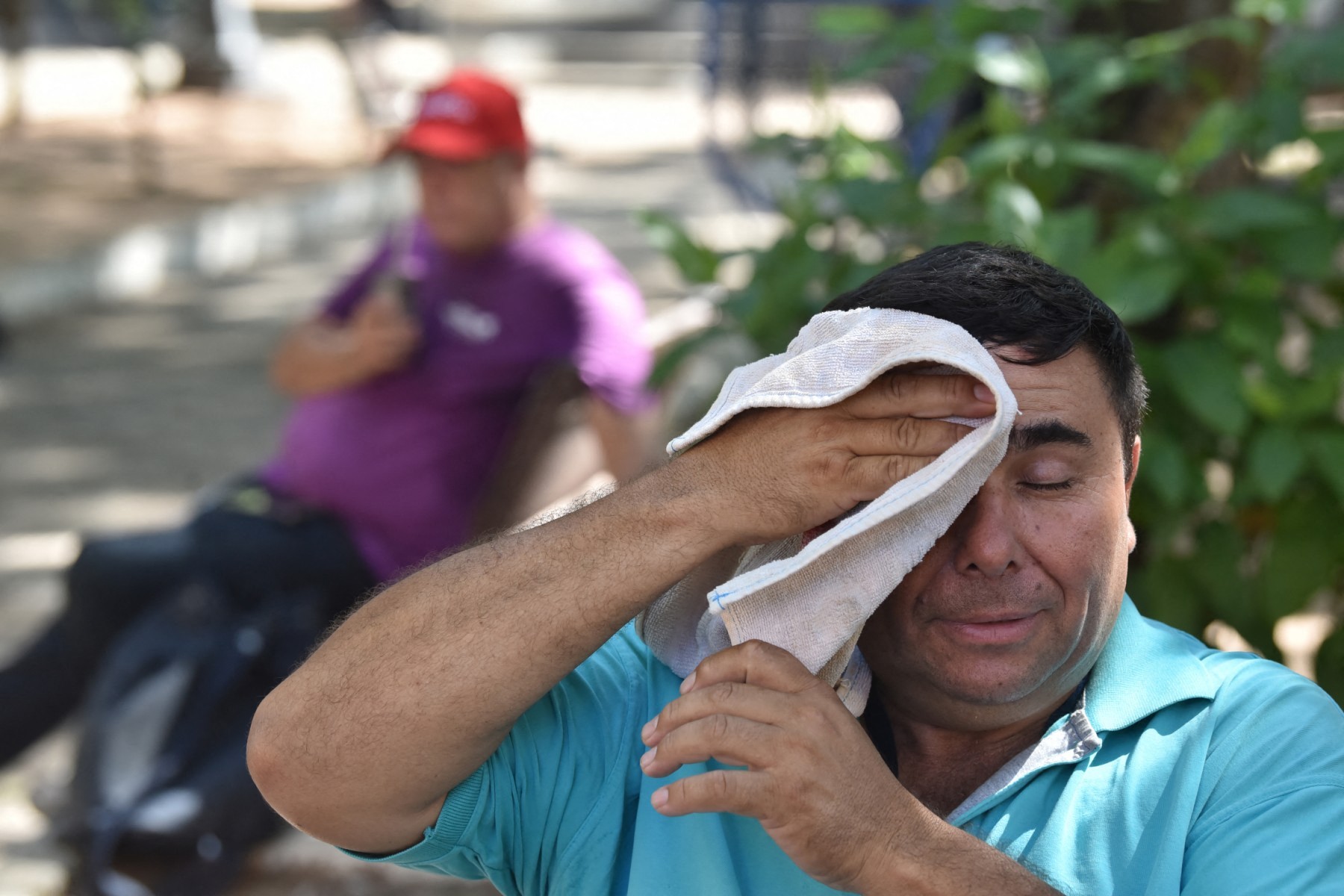 Apagão em meio a onda de calor deixa grande parte do Paraguai sem energia