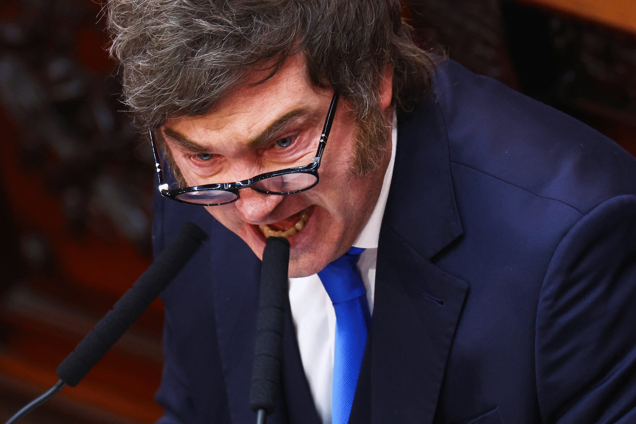 Governo Milei divulga vídeo que relativiza ditadura nos 50 anos do golpe; marcha reúne milhares em Buenos Aires