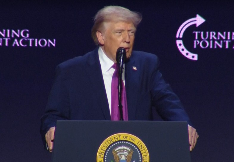 Em discurso a apoiadores, Trump diz que Irã nunca terá arma nuclear